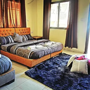 Appartamento Huwari Apartment's