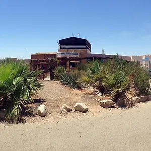 Arab Divers Dive Center And Couette-café